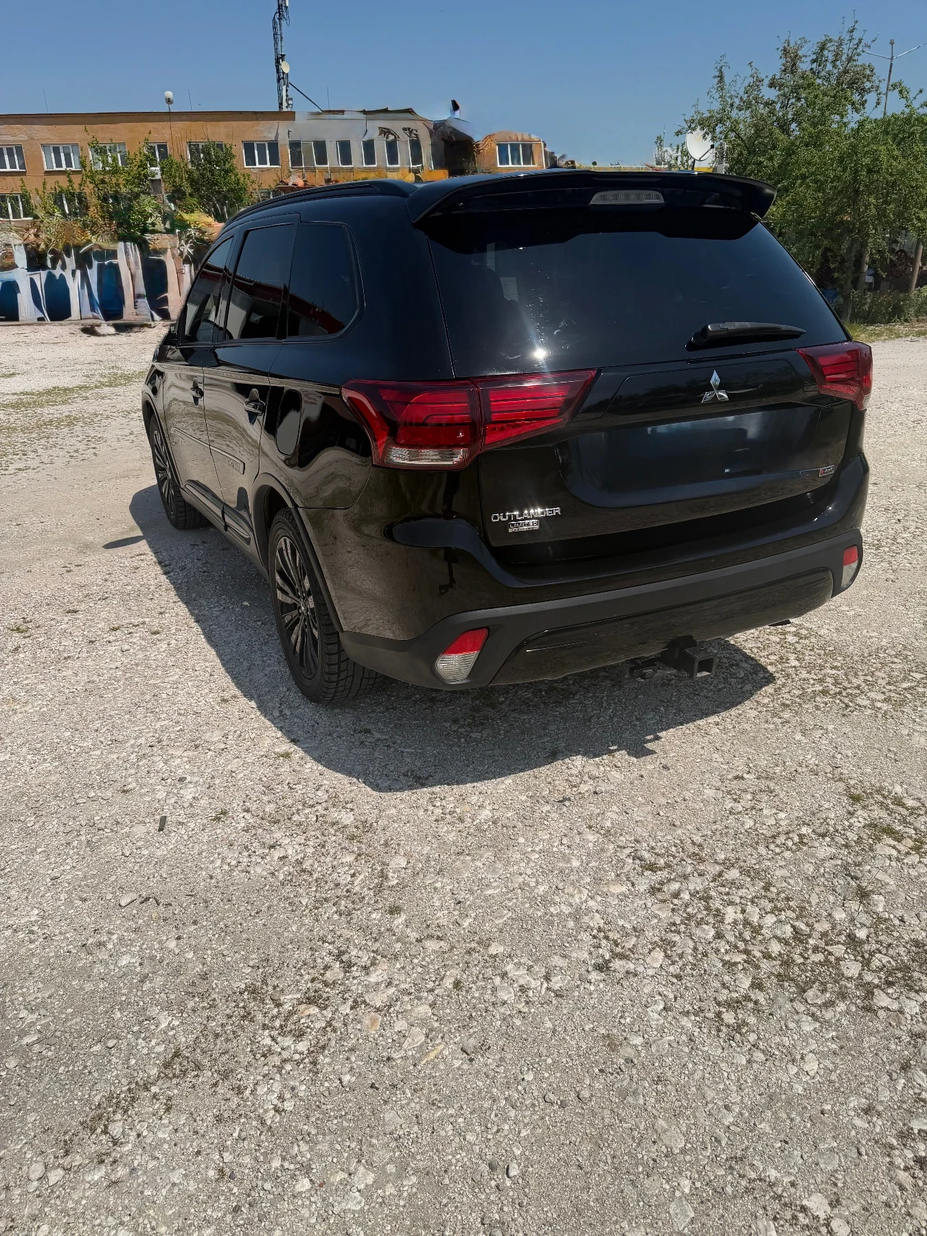 Mitsubishi Outlander, снимка 4 - Автомобили и джипове - 54450259