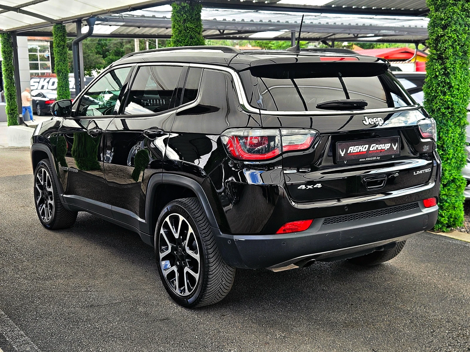 Jeep Compass LIMITED/4X4/САМОПАРКИРАНЕ/CAMERA/LINE ASSYST/LIZIN, снимка 7 - Автомобили и джипове - 54816774