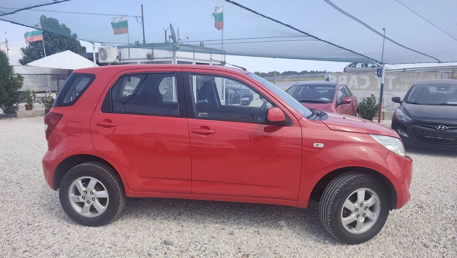 Daihatsu Terios 1.5i 4x4 ТОП, снимка 5 - Автомобили и джипове - 55925461