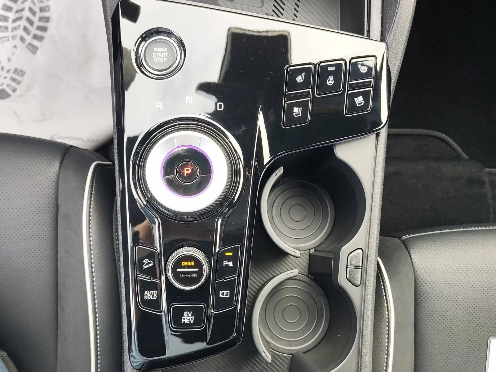 Kia Sportage 1.6PHEV/252HP/4X4/GT-LINE/360/MEMO/PANO/ACC/909z | Mobile.bg � ����������� 16