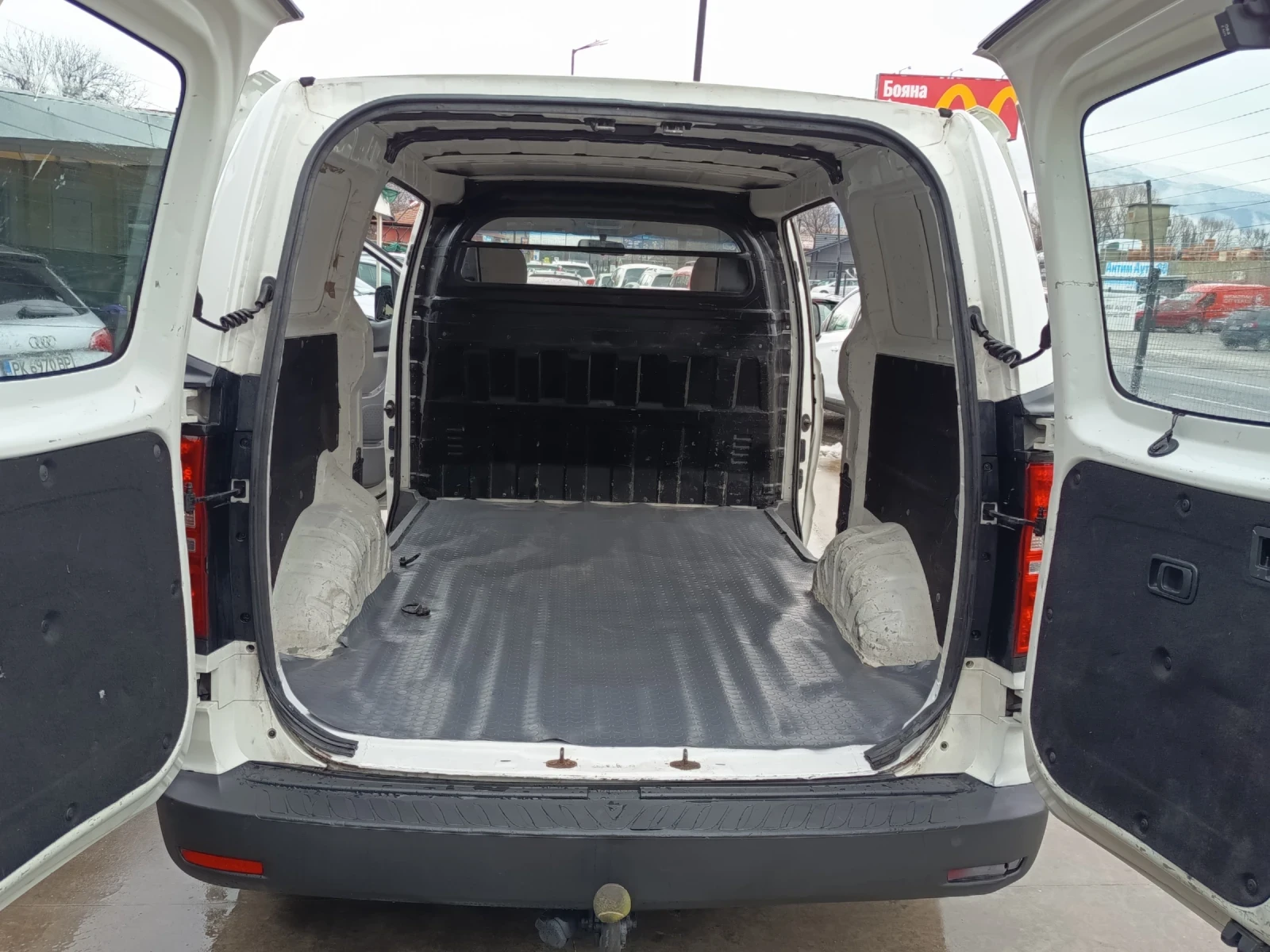 Hyundai H1 2.5CRDI - изображение 9