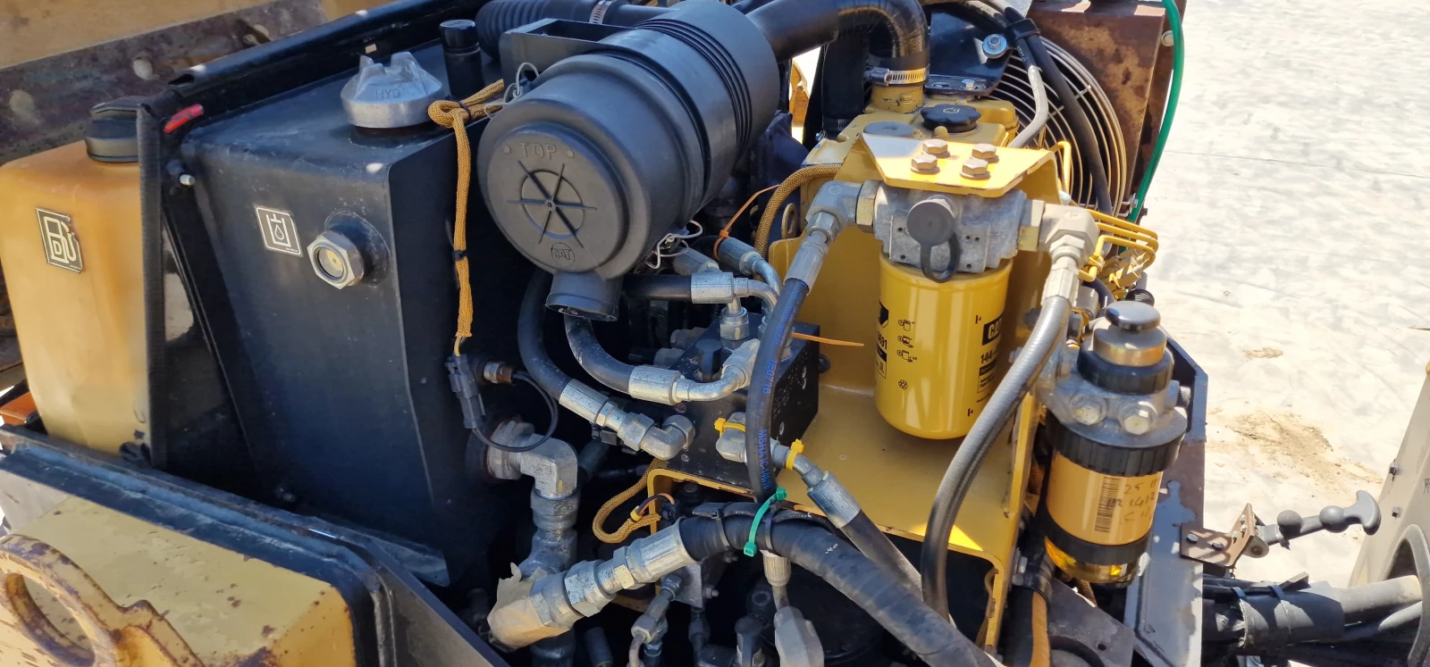Валяк Друга марка CATERPILLAR, снимка 6 - Индустриална техника - 54427338