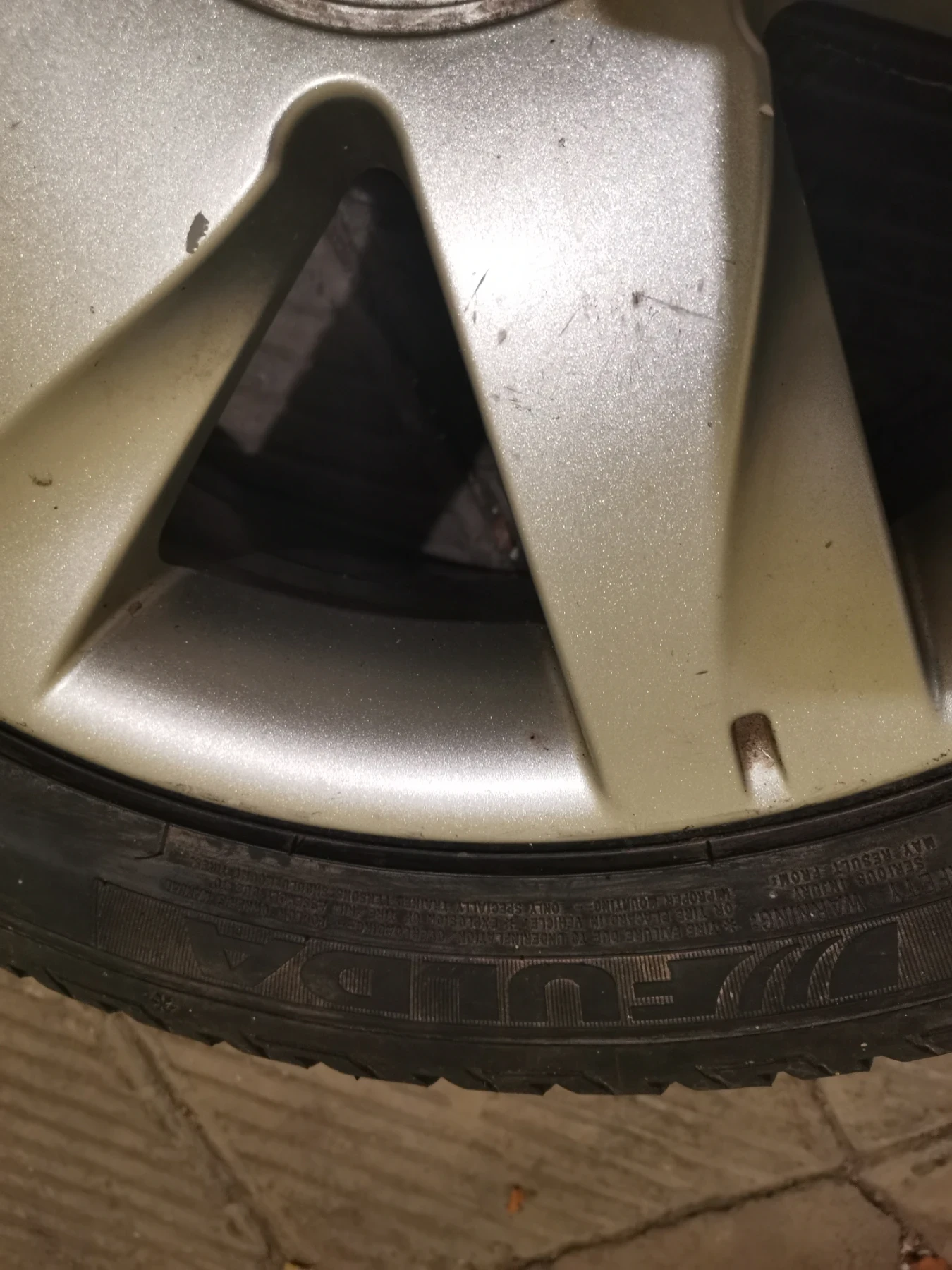 ���� � ������ 225/45R17 �� Renault | Mobile.bg � ����������� 7