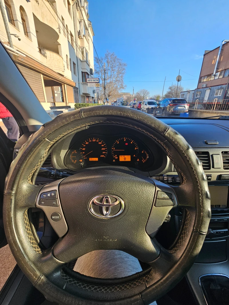 Toyota Avensis 2.2D, снимка 7 - Автомобили и джипове - 52833512