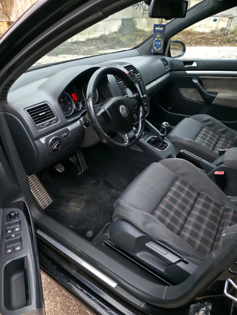 VW Golf 2.0Т ТОП ЦЕНА, снимка 11 - Автомобили и джипове - 53020105