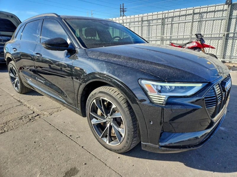 Audi E-Tron PREMIUM, снимка 4 - Автомобили и джипове - 53196323