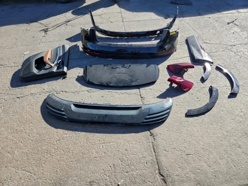 Audi E-Tron PREMIUM, снимка 13 - Автомобили и джипове - 53196323