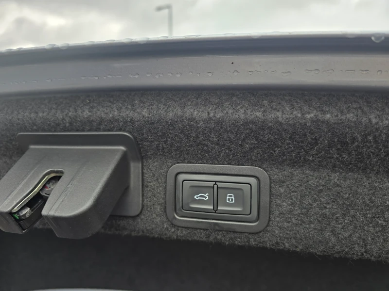 Audi A6 50TDI ПОДГРЕВ ОБДУХВАНЕ БАРТЕР ЛИЗИНГ, снимка 10 - Автомобили и джипове - 53395216