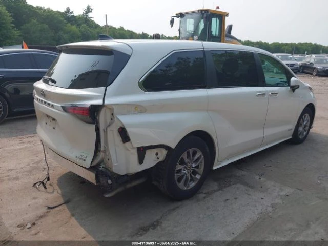 Toyota Sienna  - изображение 5