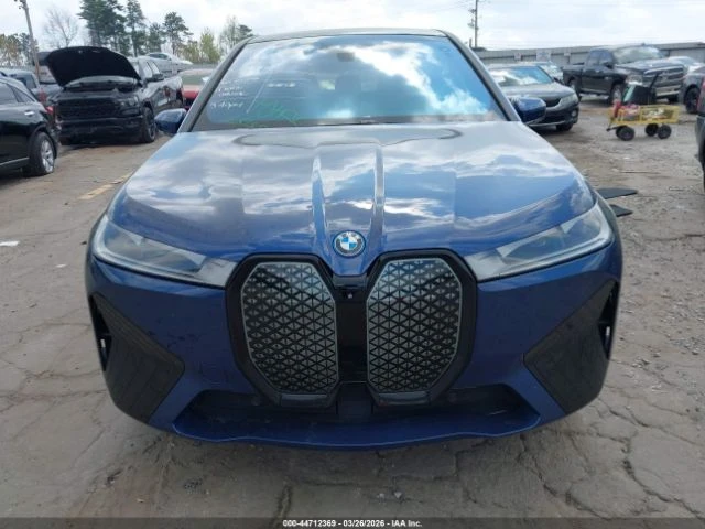 BMW iX xDrive50, снимка 10 - Автомобили и джипове - 54509313