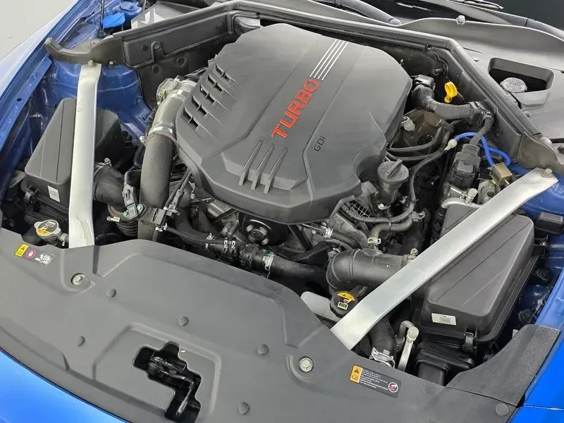 Kia Stinger, снимка 5 - Автомобили и джипове - 56498457