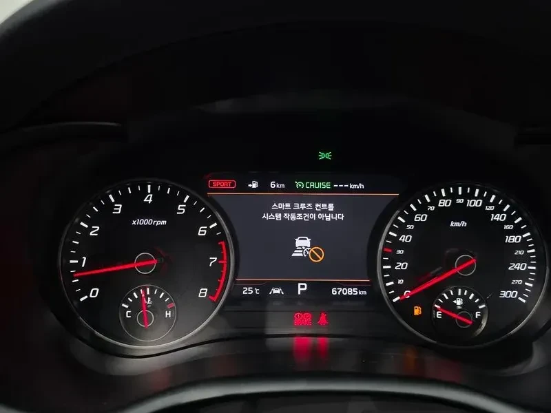 Kia Stinger, снимка 11 - Автомобили и джипове - 56498457
