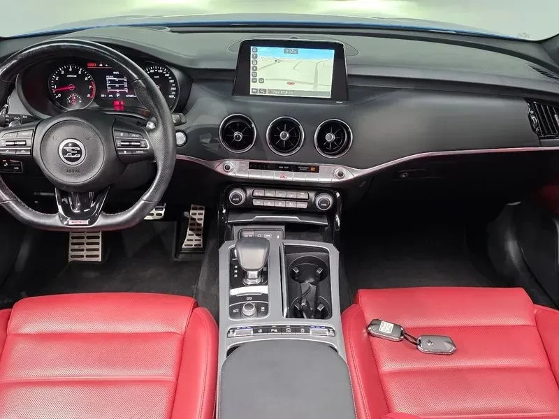 Kia Stinger, снимка 6 - Автомобили и джипове - 56498457