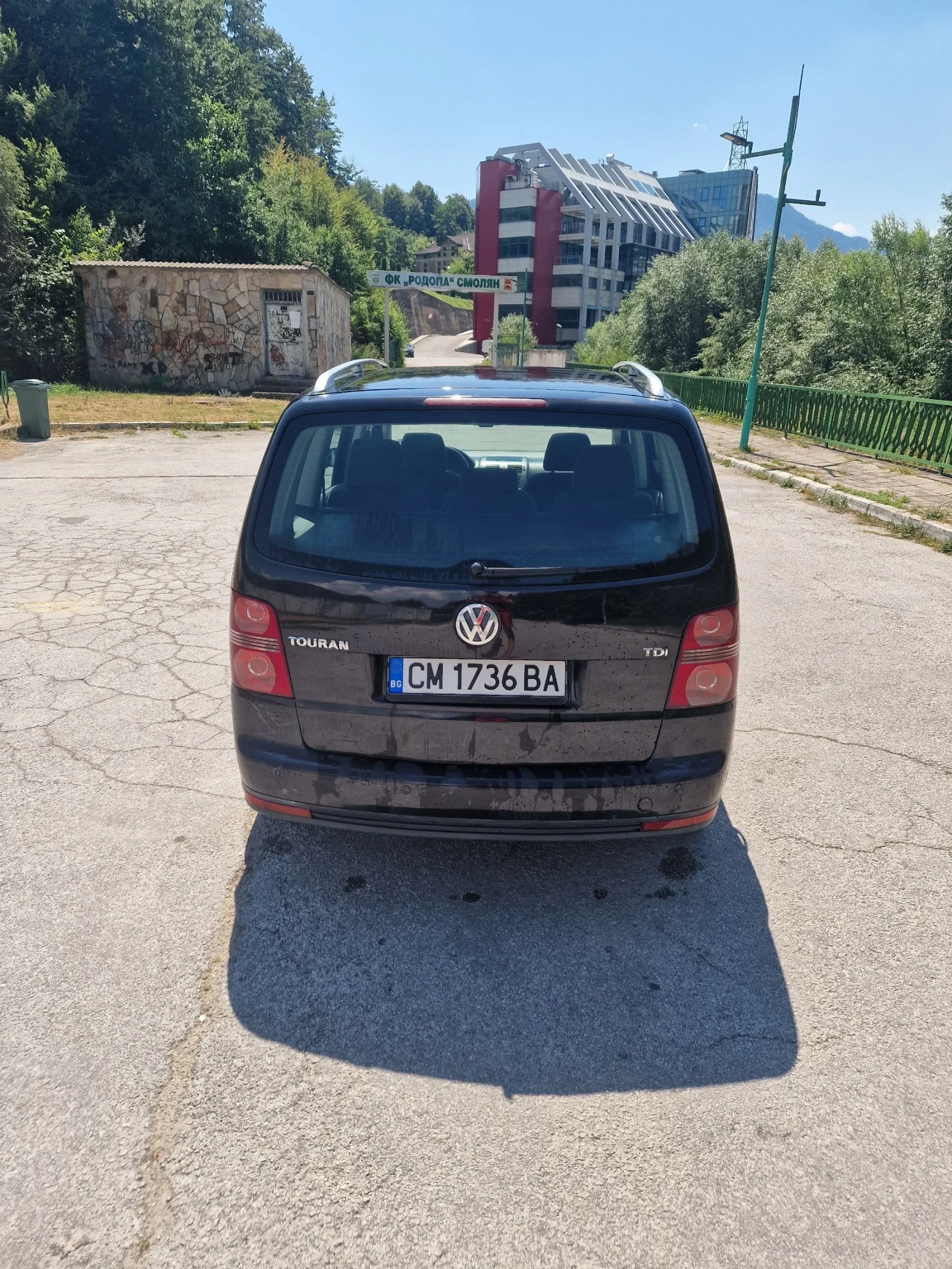VW Touran 1.9к 105к.с. - изображение 4