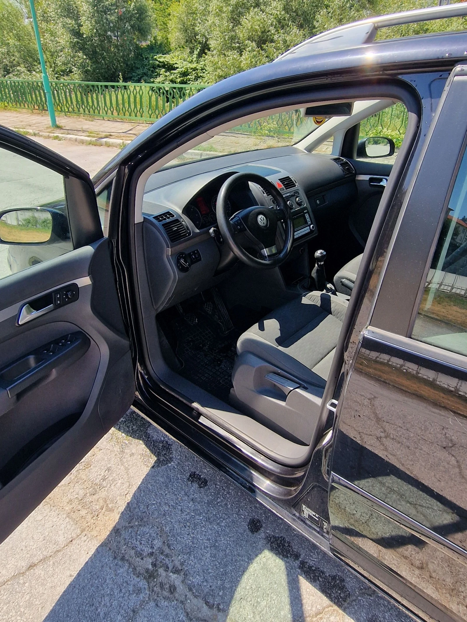 VW Touran 1.9к 105к.с. - изображение 7