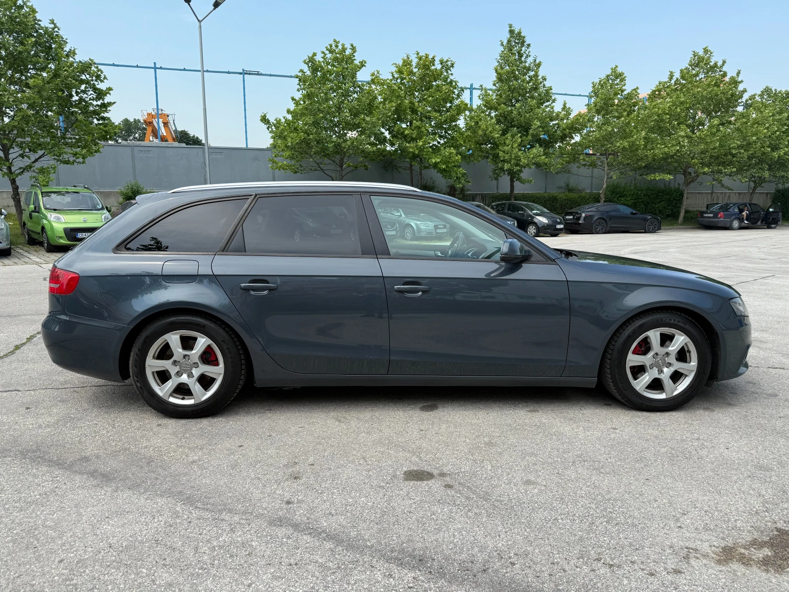 Audi A4 2.0d 143 к.с. - изображение 5