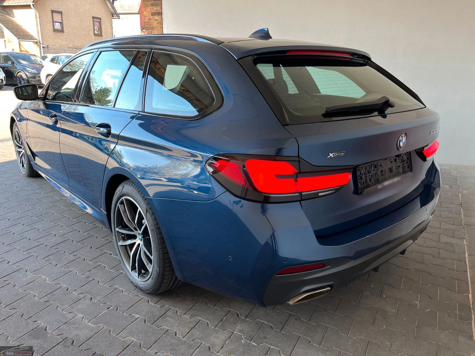 BMW 530 e/TOURING/292HP/XDRIVE/M-SPORT/PANO/AMBI/LED/225f - изображение 4