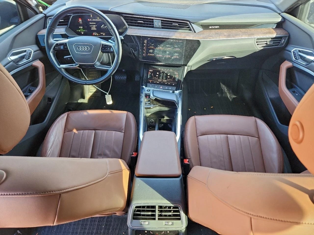 Audi E-Tron PREMIUM - изображение 8