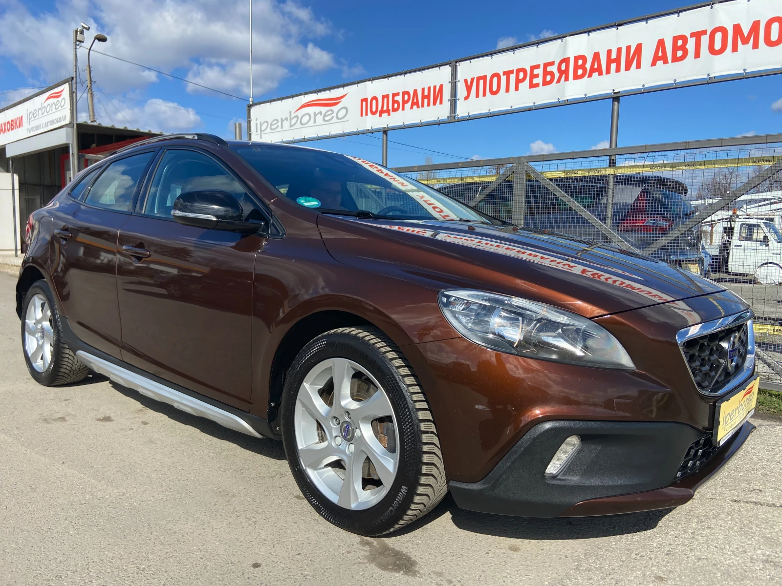 Volvo V40 Cross Country 2.0D-120кс - изображение 2
