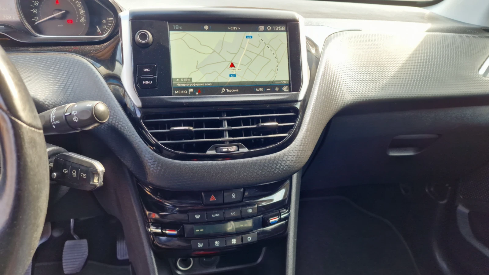 Peugeot 2008 1.5HDi-102k.c.= EURO-6= , снимка 9 - Автомобили и джипове - 53879344