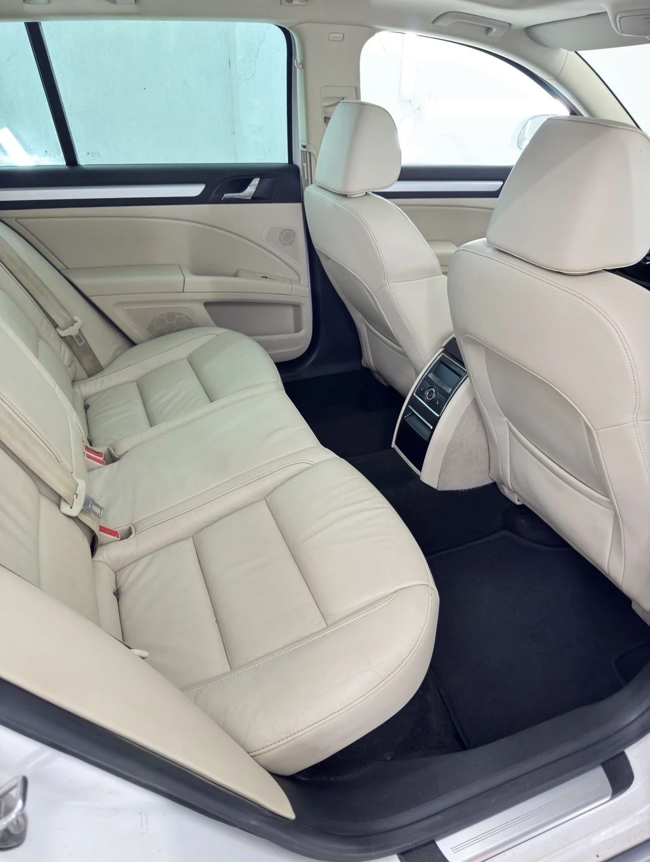 Skoda Superb 4x4, снимка 7 - Автомобили и джипове - 54102800