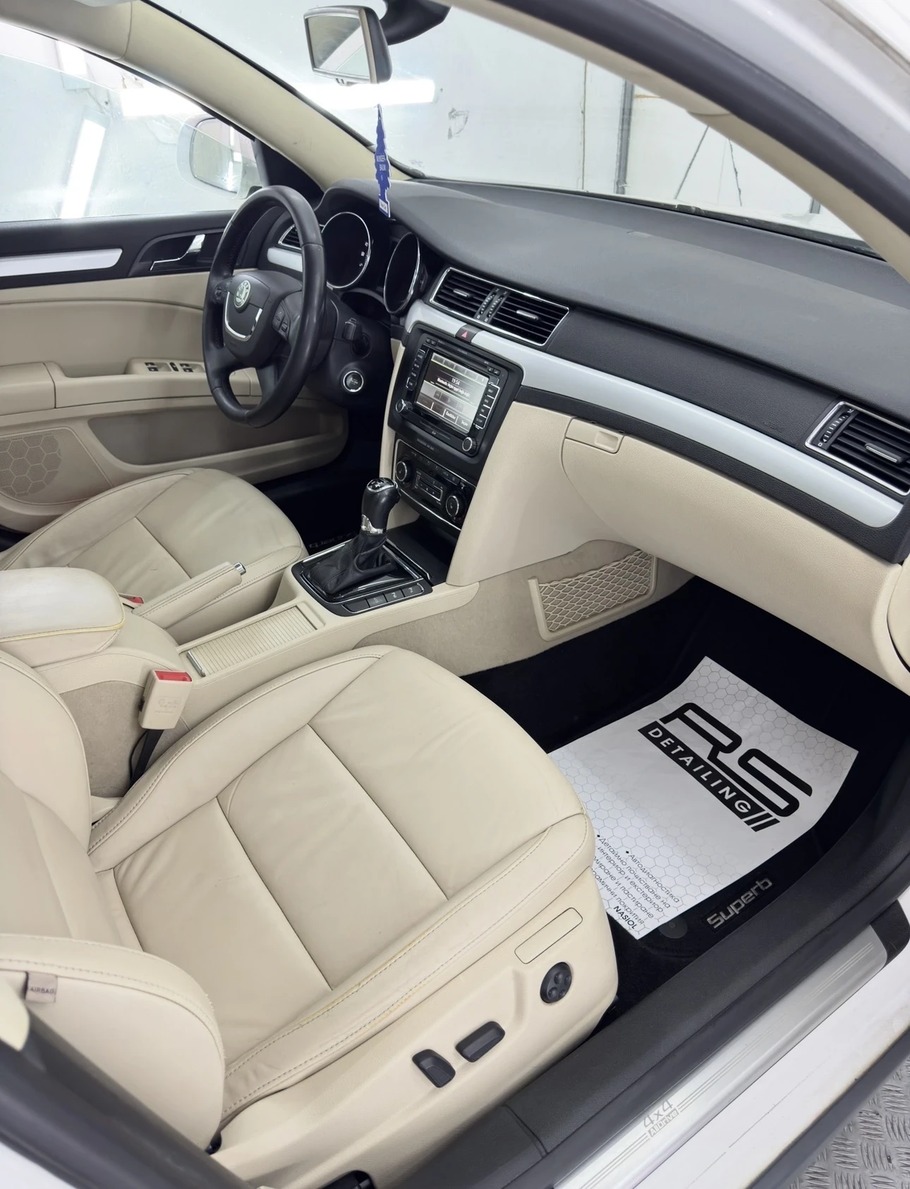 Skoda Superb 4x4, снимка 6 - Автомобили и джипове - 54102800