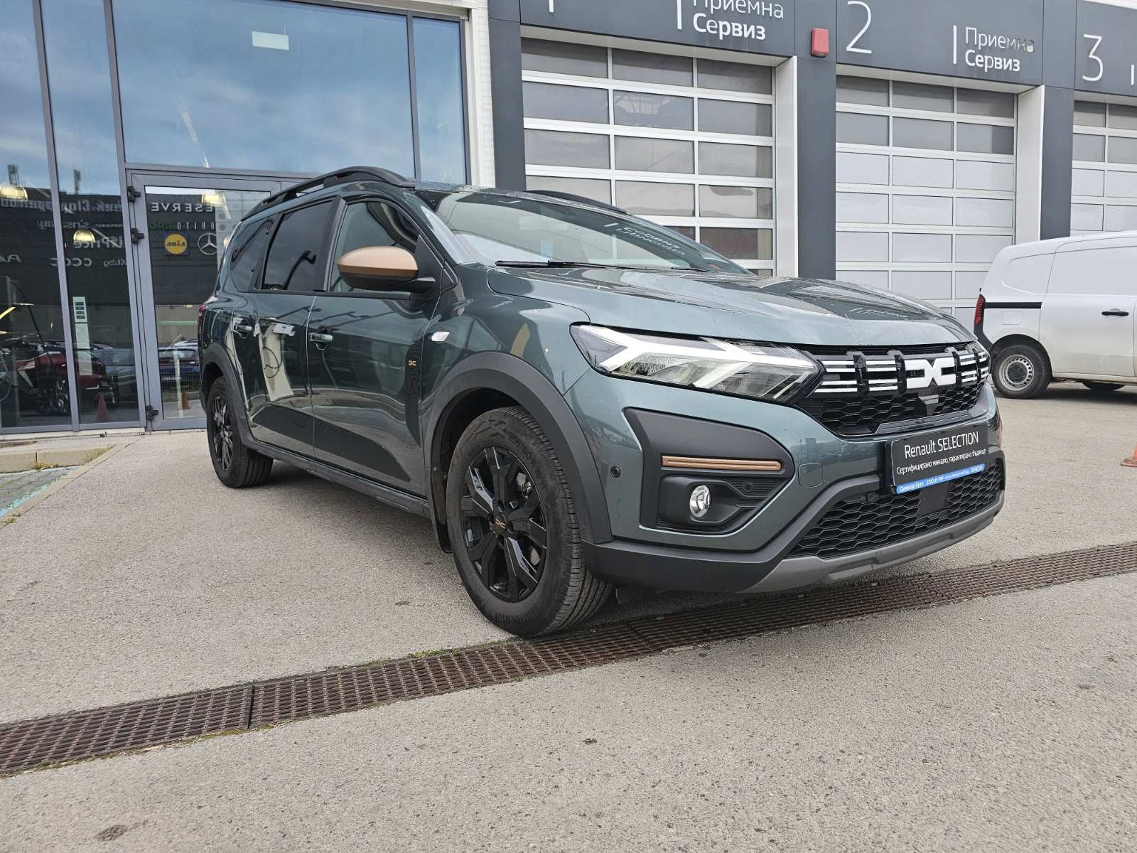 Dacia Jogger 1.0 TCe 90 Stop&Start LPG, снимка 2 - Автомобили и джипове - 54467574