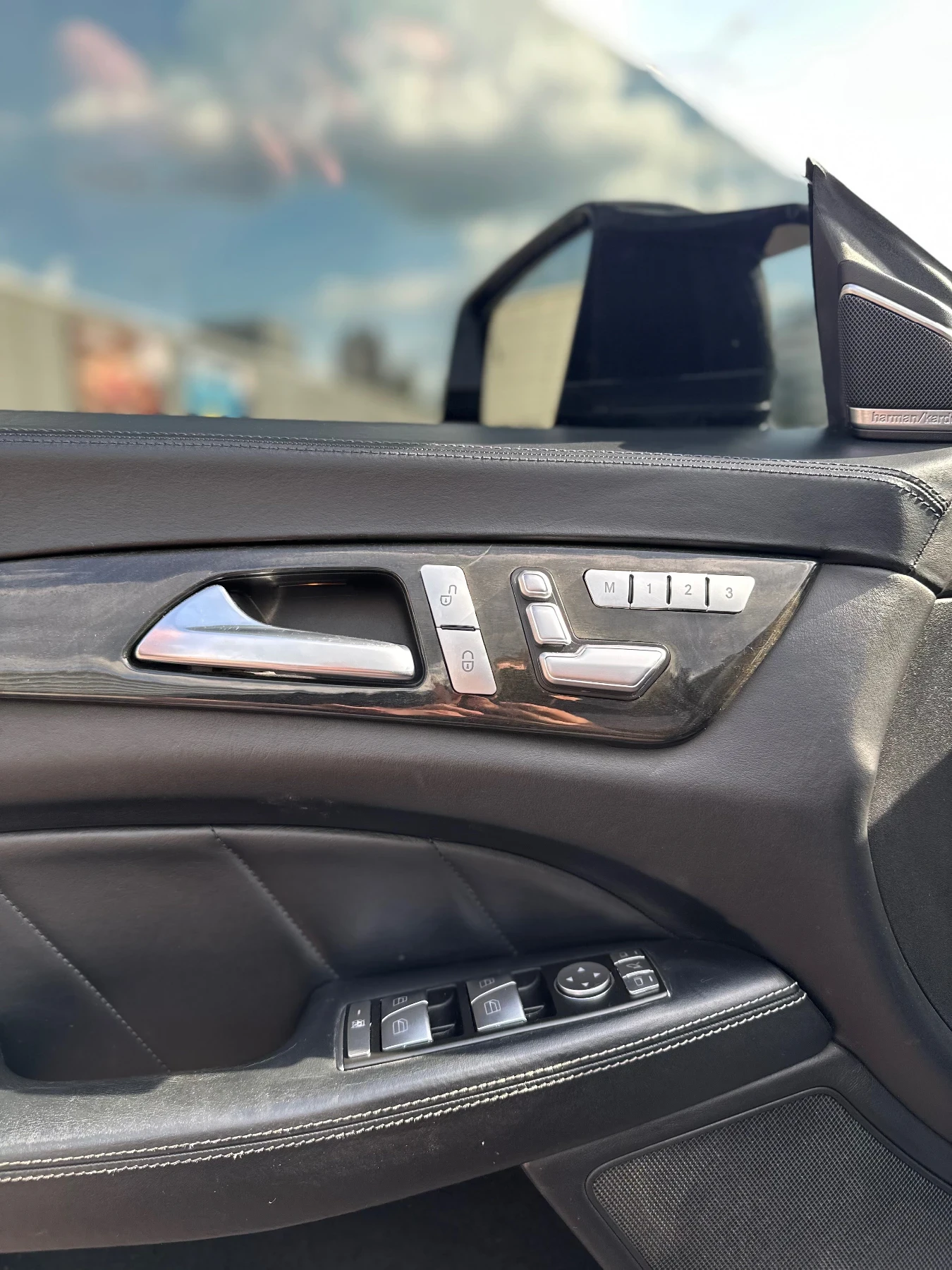 Mercedes-Benz CLS 350 FULL AMG, снимка 16 - Автомобили и джипове - 54682364