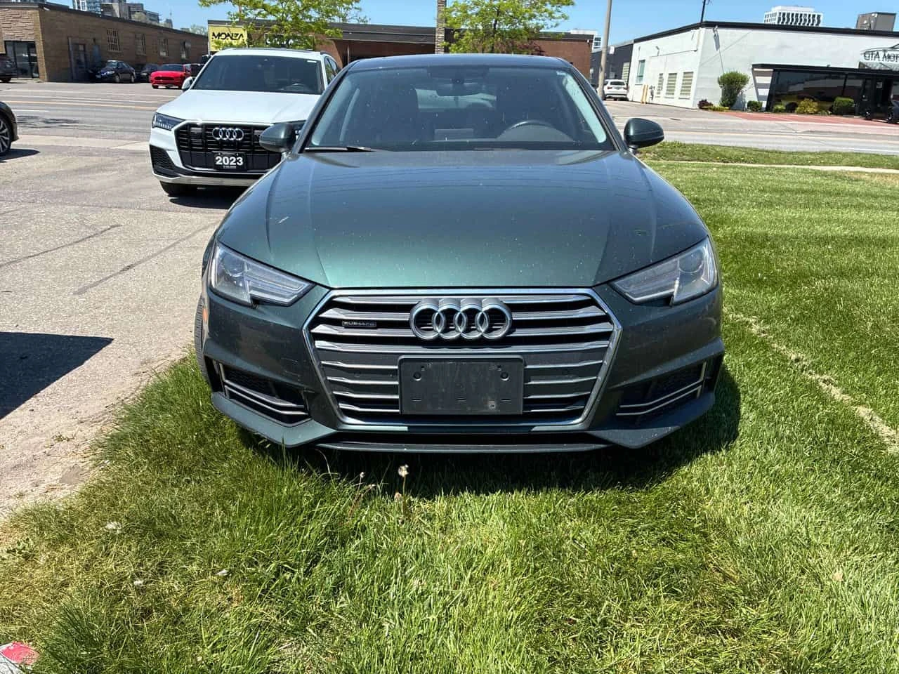 Audi A4 2018 * АВТОКРЕДИТ * ПРЕДСТАВИТЕЛСТВО НА AUDI, снимка 2 - Автомобили и джипове - 54906726
