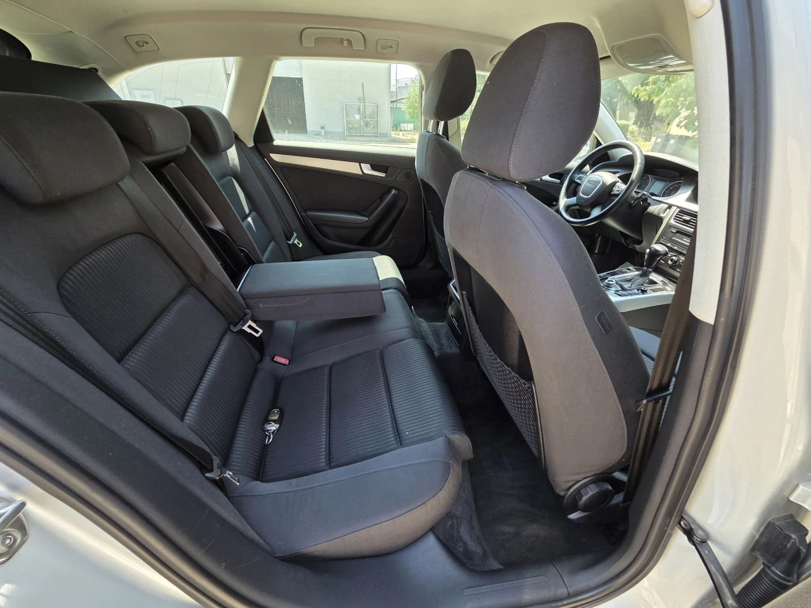 Audi A4 Audi A4 Avant 2.0 TDI 143 к.с., снимка 12 - Автомобили и джипове - 55303598