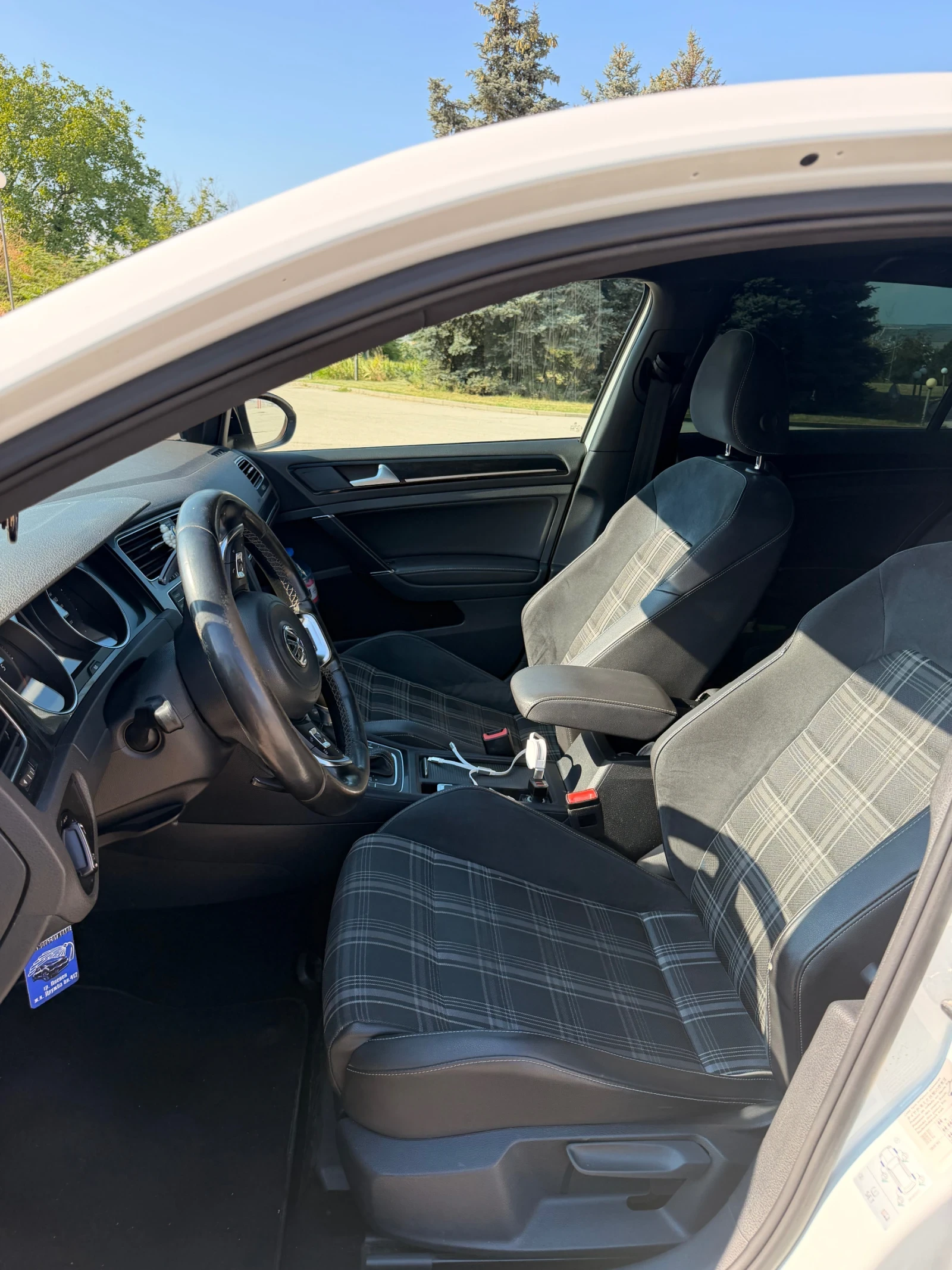 VW Golf, снимка 13 - Автомобили и джипове - 55364927