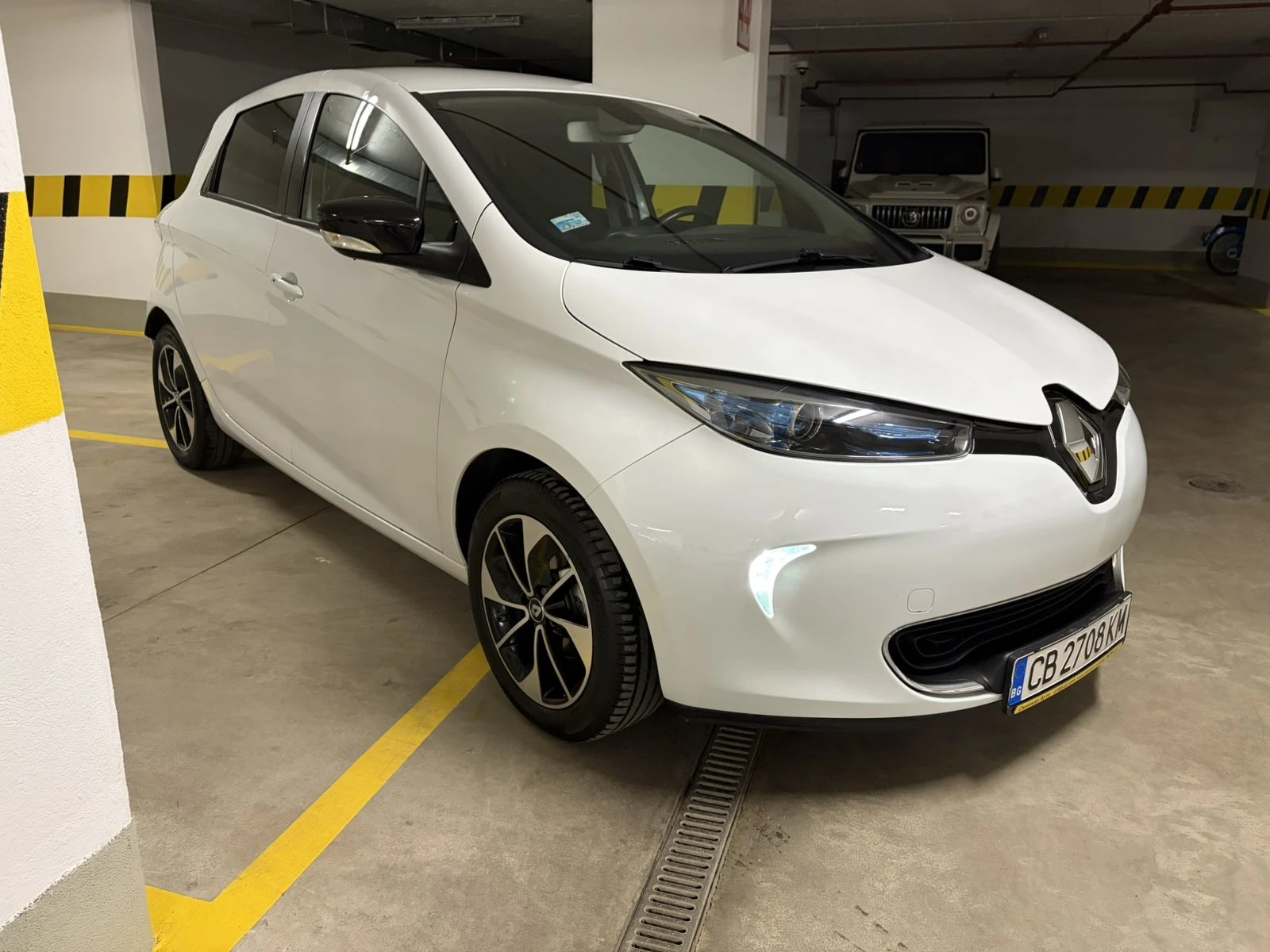 Renault Zoe, снимка 6 - Автомобили и джипове - 55738466