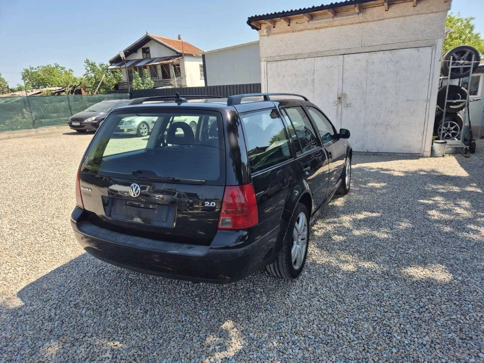 VW Bora 2.0 i, снимка 4 - Автомобили и джипове - 55877897