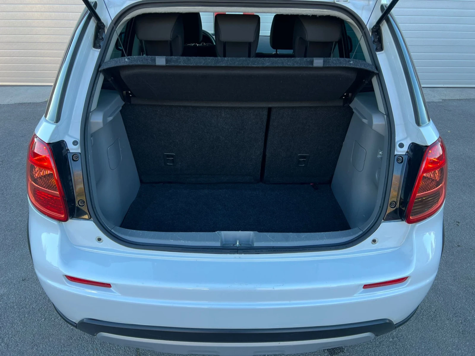 Suzuki SX4 1.6I KLIMATIK EVRO 5B ЛИЗИНГ!!!, снимка 11 - Автомобили и джипове - 55896696