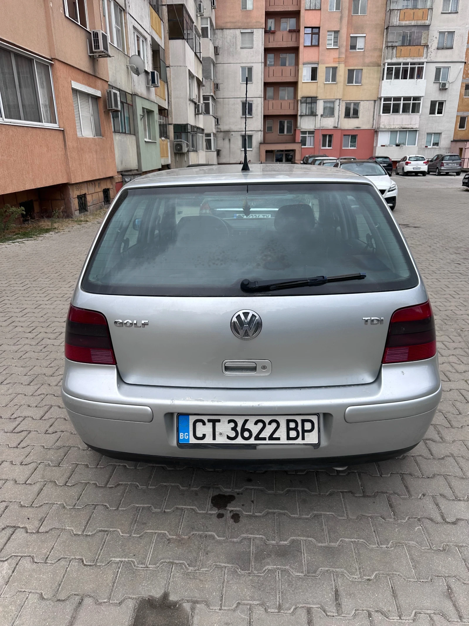 VW Golf 1.9, снимка 5 - Автомобили и джипове - 56236449