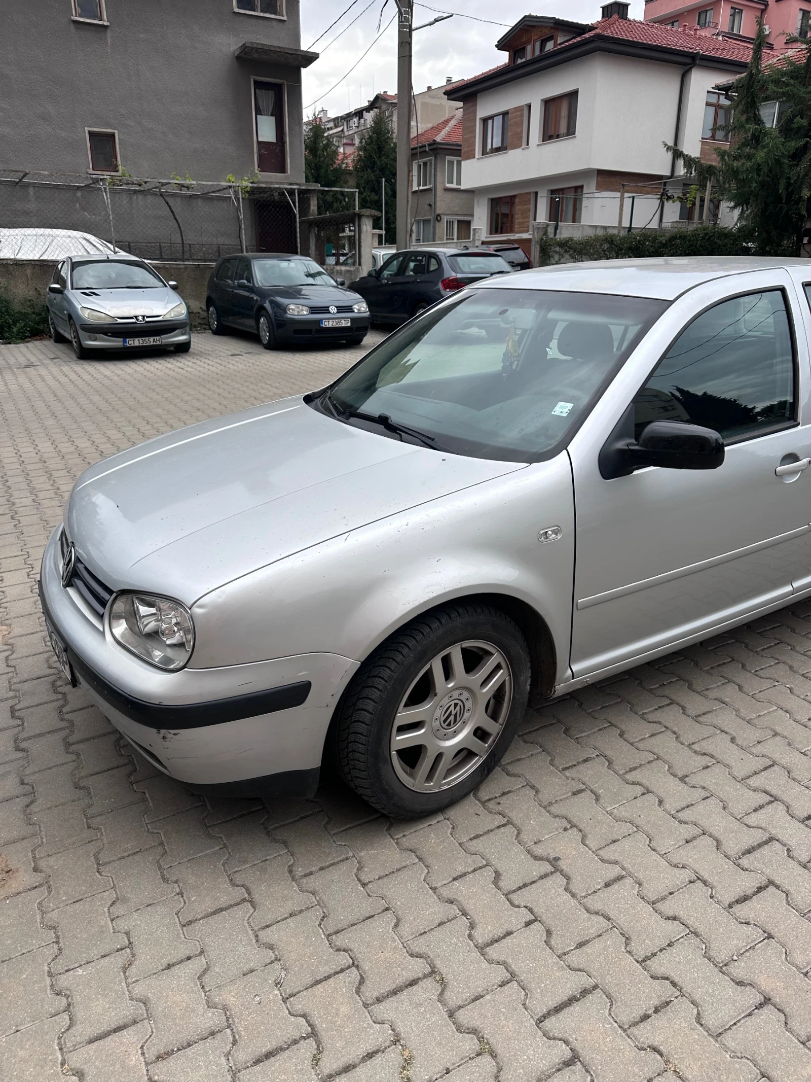 VW Golf 1.9, снимка 2 - Автомобили и джипове - 56236449