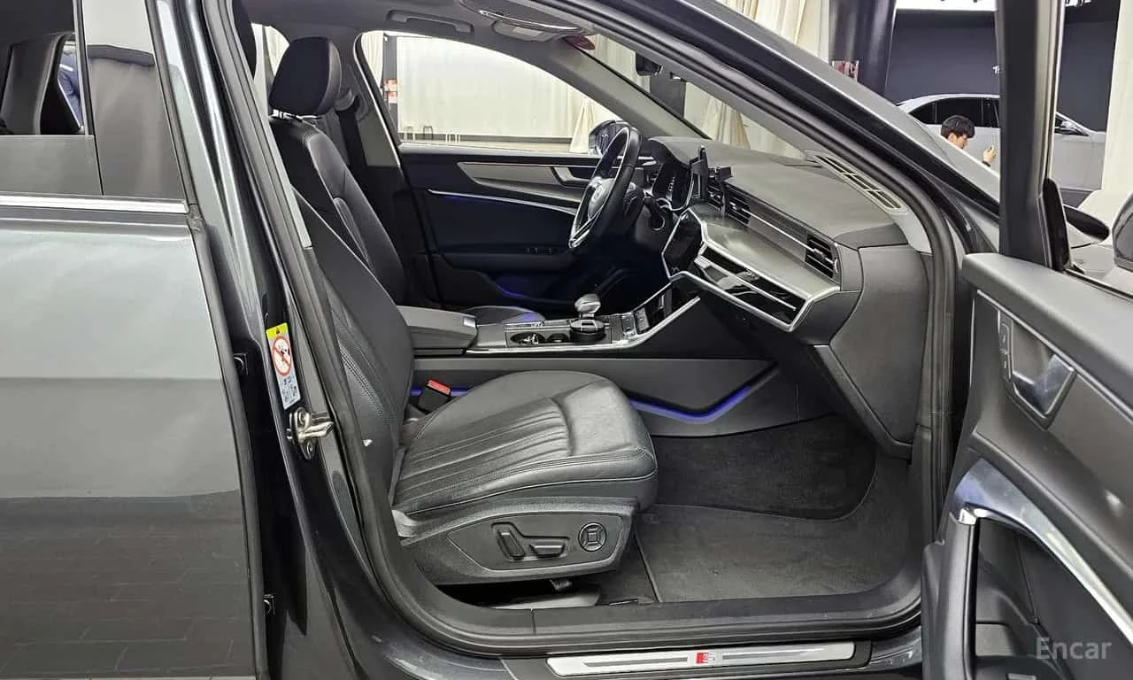 Audi A6 * 45 TFSI Quattro/ФИНАНСИРАНЕ, снимка 11 - Автомобили и джипове - 56341641