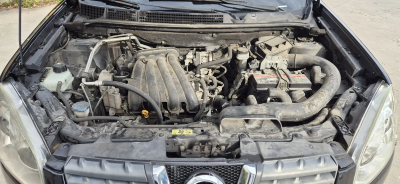 Nissan Qashqai 1.6i, снимка 11 - Автомобили и джипове - 47271883