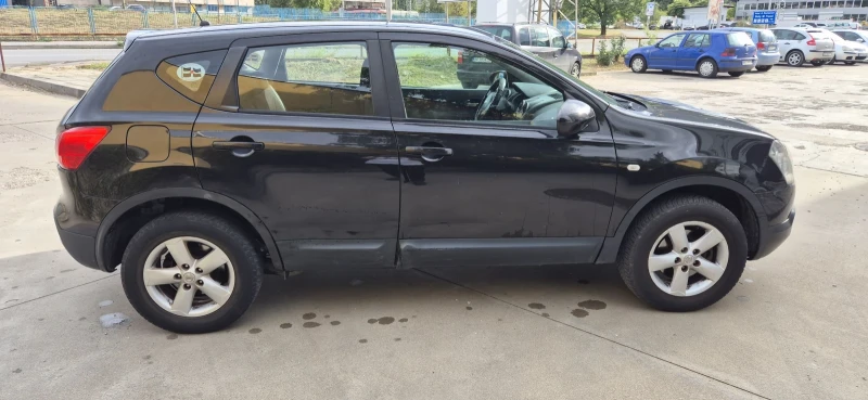 Nissan Qashqai 1.6i, снимка 5 - Автомобили и джипове - 47271883