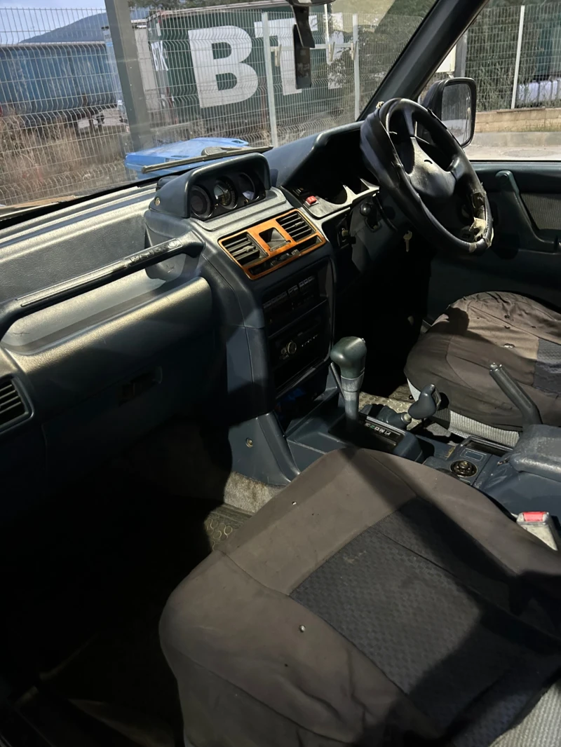 Mitsubishi Pajero, снимка 7 - Автомобили и джипове - 47523735