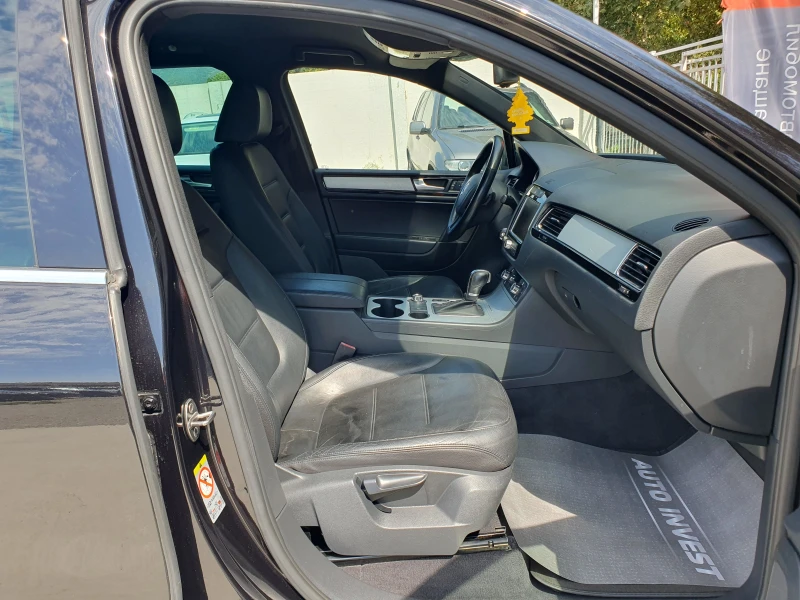 VW Touareg 3.0/239 kc, снимка 14 - Автомобили и джипове - 51271421