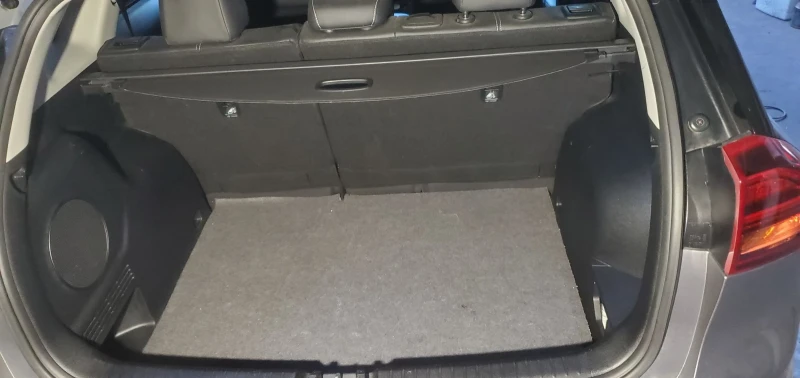 Kia Niro 204кс Всички екстри, снимка 14 - Автомобили и джипове - 52548809