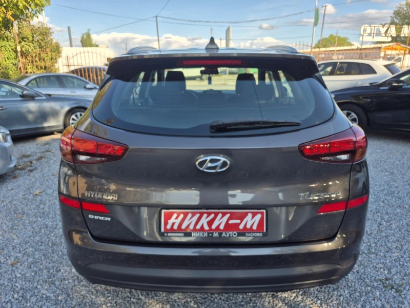 Hyundai Tucson 1.6CRDI, снимка 4 - Автомобили и джипове - 52079038