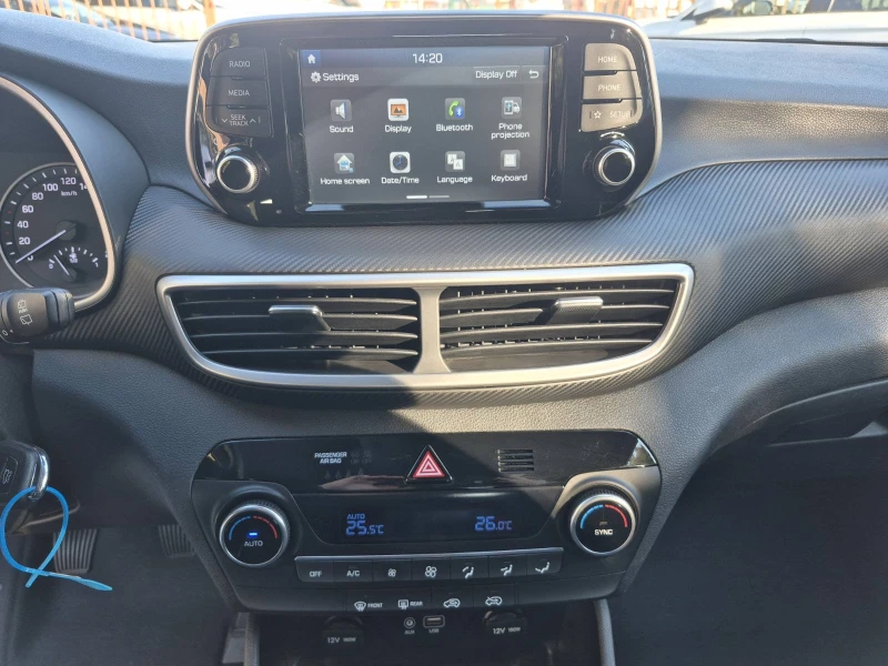 Hyundai Tucson 1.6CRDI, снимка 12 - Автомобили и джипове - 52079038