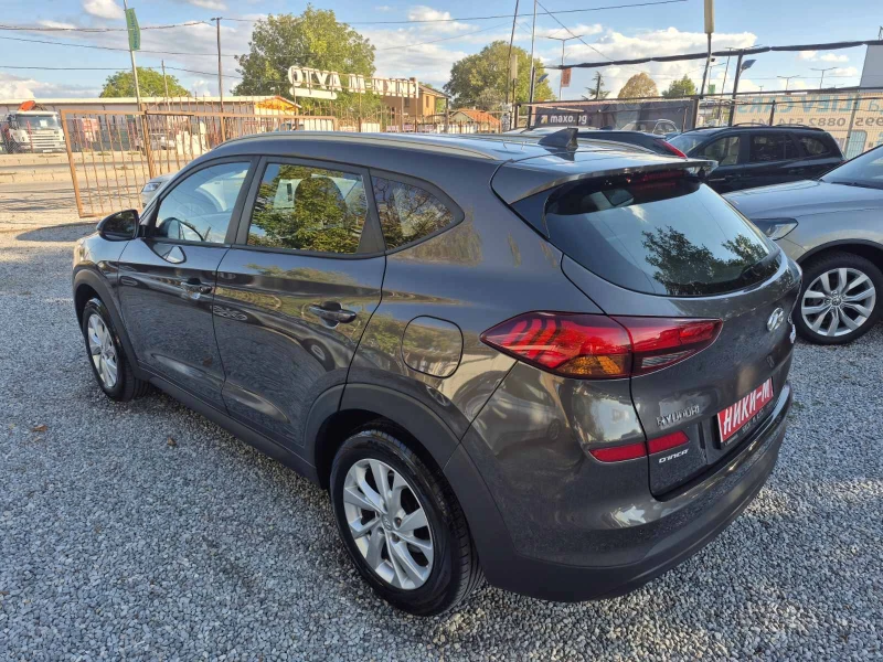 Hyundai Tucson 1.6CRDI, снимка 5 - Автомобили и джипове - 52079038