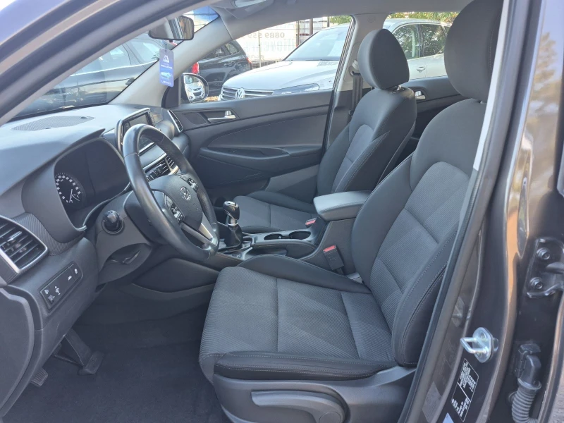 Hyundai Tucson 1.6CRDI, снимка 8 - Автомобили и джипове - 52079038