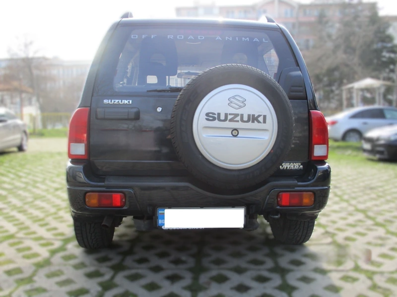 Suzuki Grand vitara 1.6 Фейслифт, снимка 4 - Автомобили и джипове - 52477405