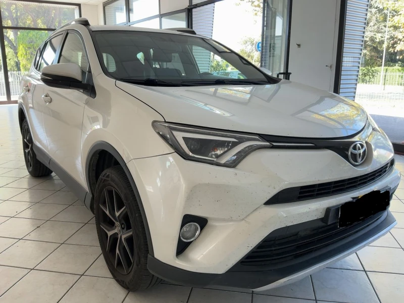 Toyota Rav4 2, 0 D4D facelift, снимка 2 - Автомобили и джипове - 52885491
