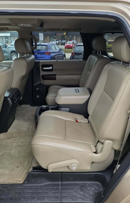 Toyota Sequoia PLATINUM* V8* ПОДГРЕВ* КОЖА - изображение 9