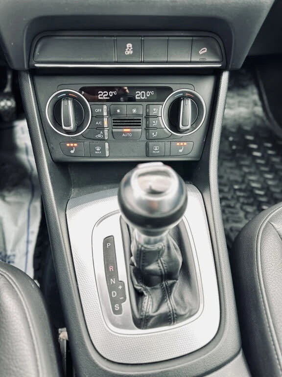 Audi Q3 quattro* Progressiv* АвтоКредит* (ЦЕНА ДО БГ), снимка 15 - Автомобили и джипове - 54215656